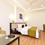 Hotel Shiraz Castle