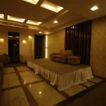 Mango Hotels, Amritsar- Mall Road