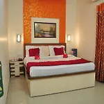 Oyo Rooms Regent Cinema Chowk