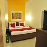 Oyo Rooms Regent Cinema Chowk