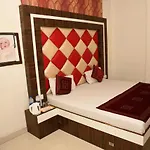 Hotel Robin Inn
