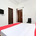 Oyo 24666 Samar Residency
