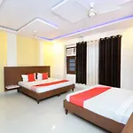 Oyo 40504 Hotel Avtar Residency