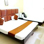 Sukhman International Hotel Near Amritsar Railway Station