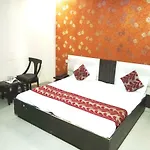 Hotel Parkside Grand With Free Parking