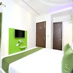 Oyo 16341 Hotel C7