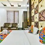 Fabhotel Aman Residency Sharifpura