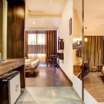 Fabhotel Prudent