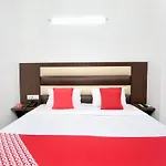 Oyo 15863 Hotel Royal Vij