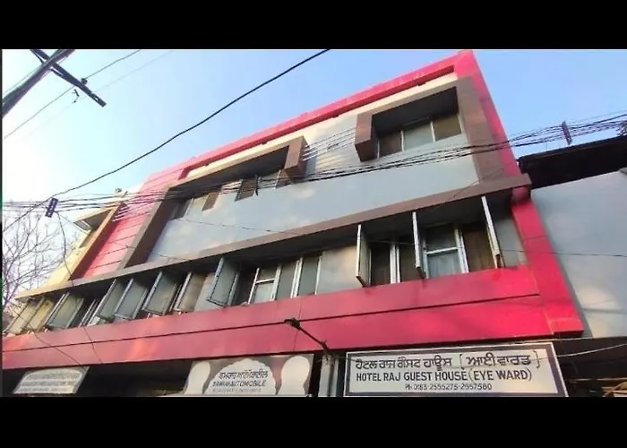 Hotel Raj Guest House