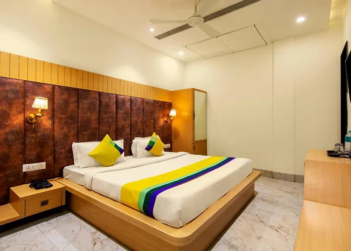 Itsy Hotels Sehdev Residency, Near Golden Temple