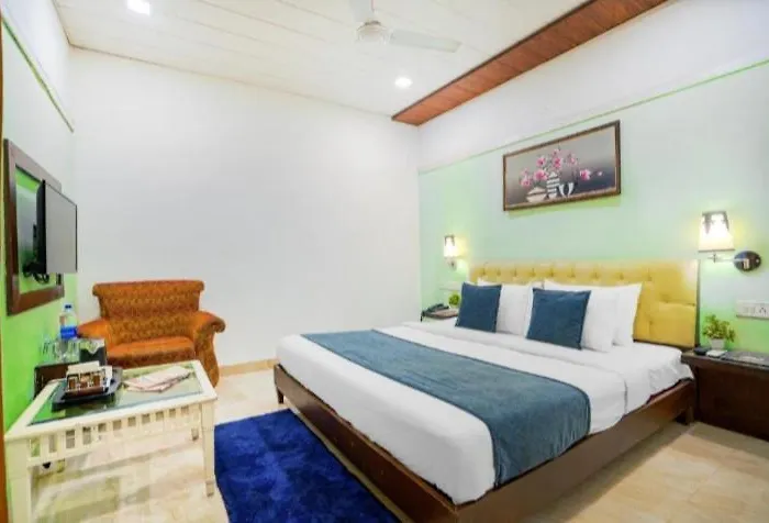 $4 Home Stay