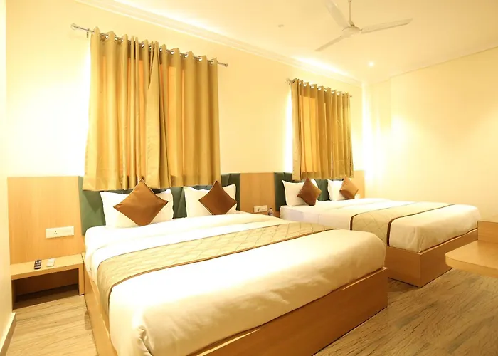 Hotel Nayyar Regency Inn - Near Golden Temple