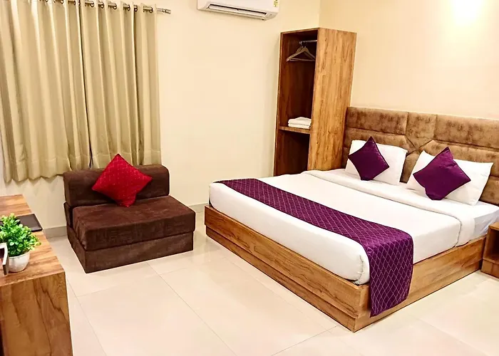 Hampton Hotel - 200 Mt From Golden Temple