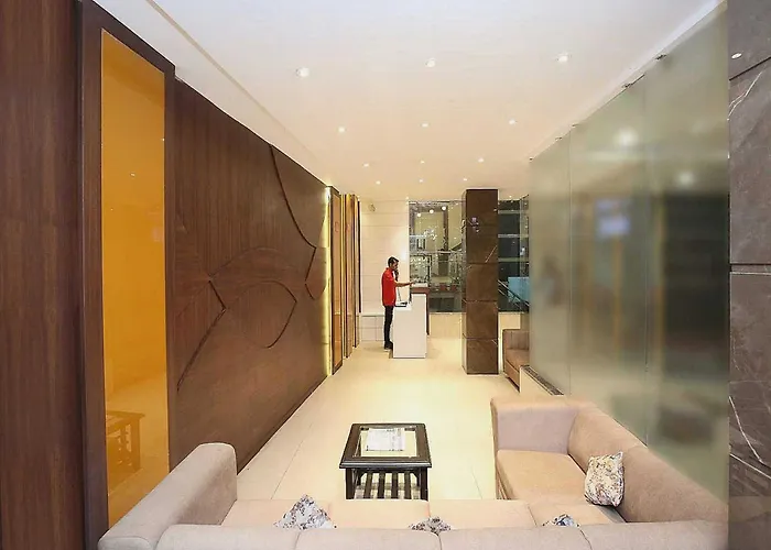 Hotel O Grand Star