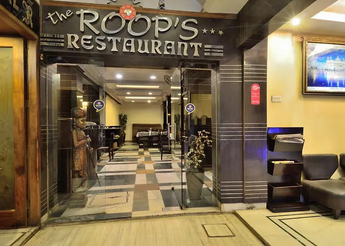 Hotel Roopa International