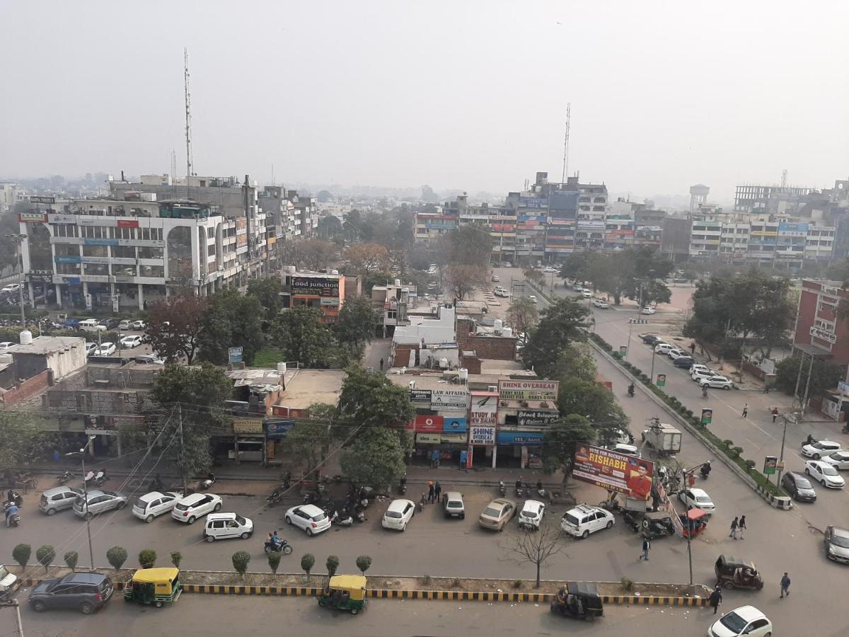 Hotel Ranjit Avenue By Ihg Amritsar