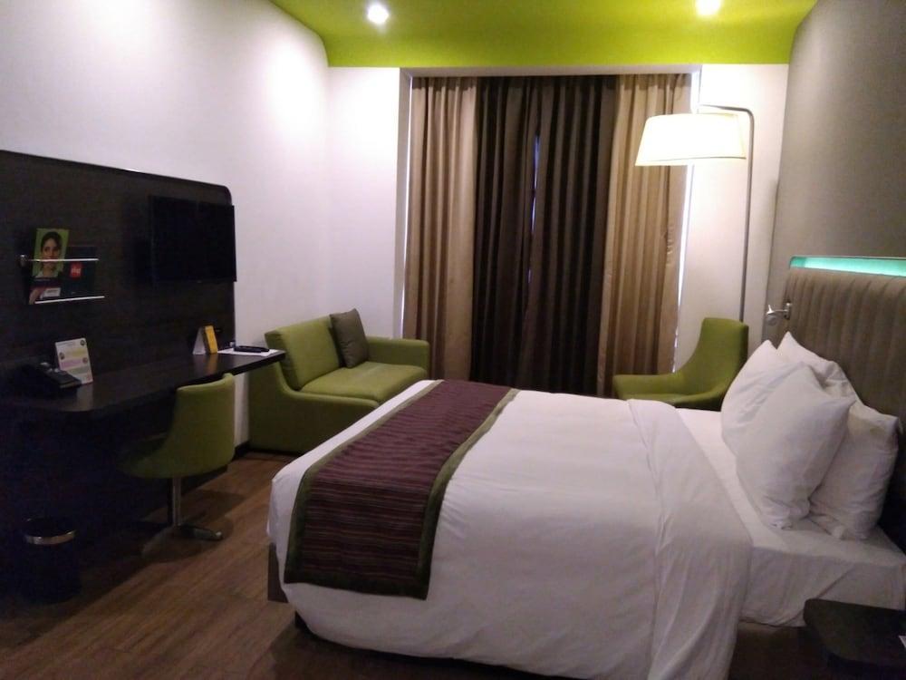 Park By Radisson Airport Hotel 4*