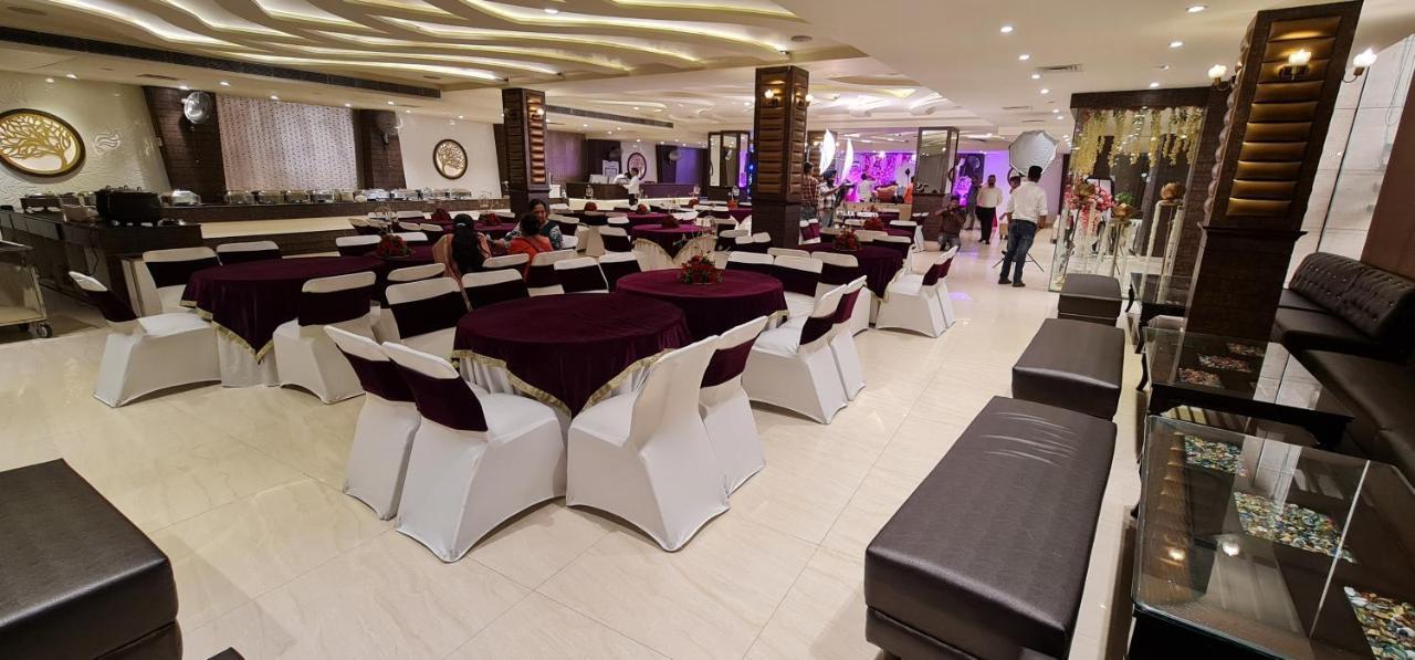 Makhan Residency Hotel