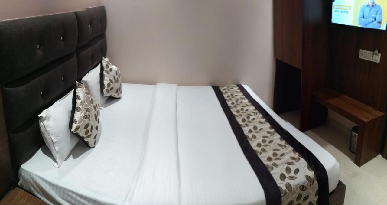 Anchit - Walking Distance To Golden Temple Amritsar