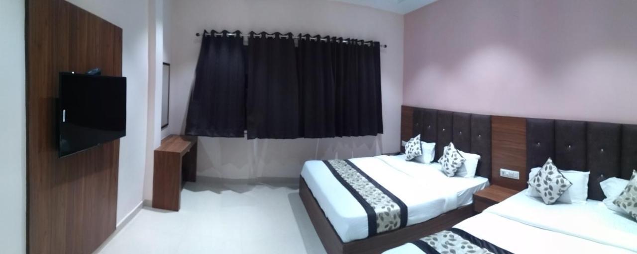 Anchit - Walking Distance To Golden Temple Hotel Amritsar