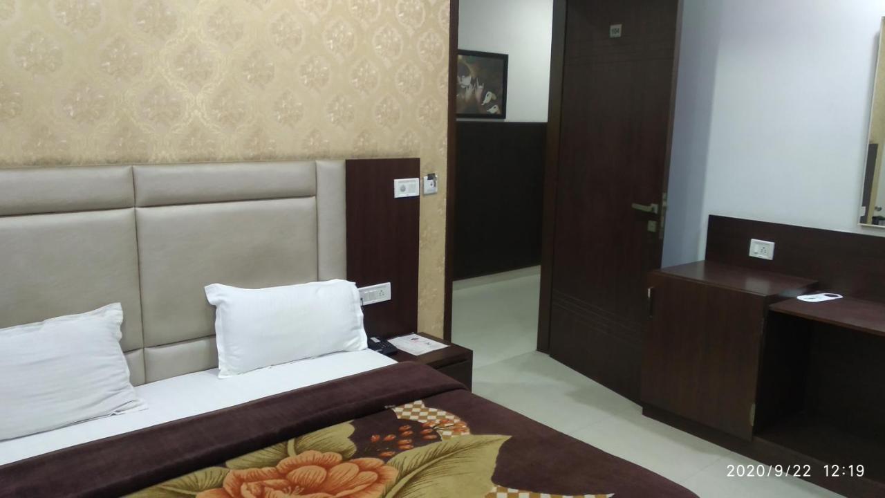 Hotel Hotel Popular Amritsar
