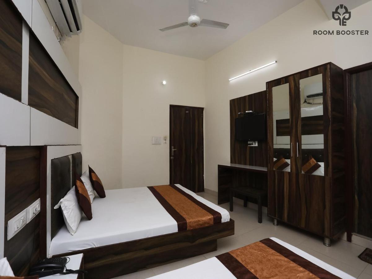Hotel Sehmi's Rest 3*
