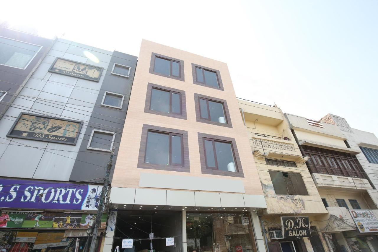 Oyo 15863 Royal Vij Amritsar