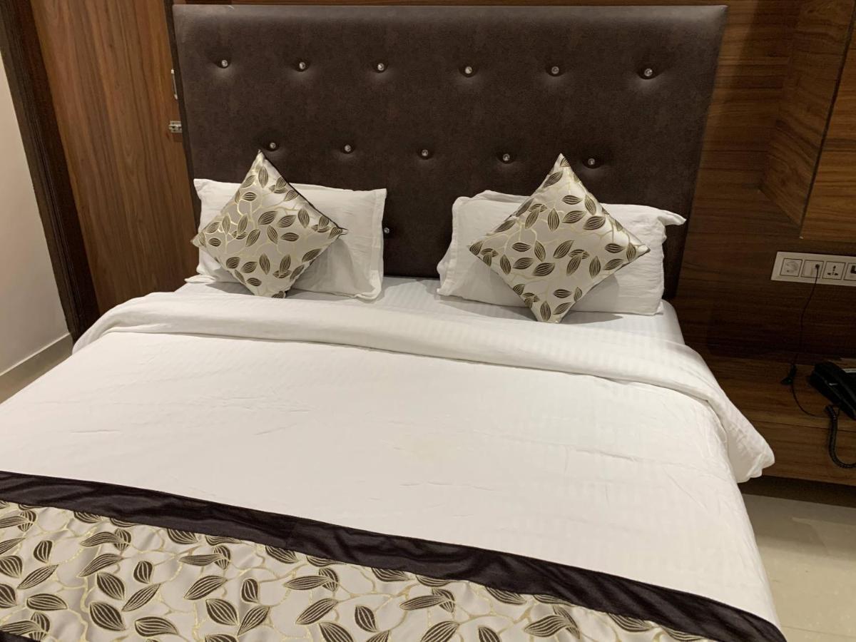Anchit - Walking Distance To Golden Temple Hotel 3*