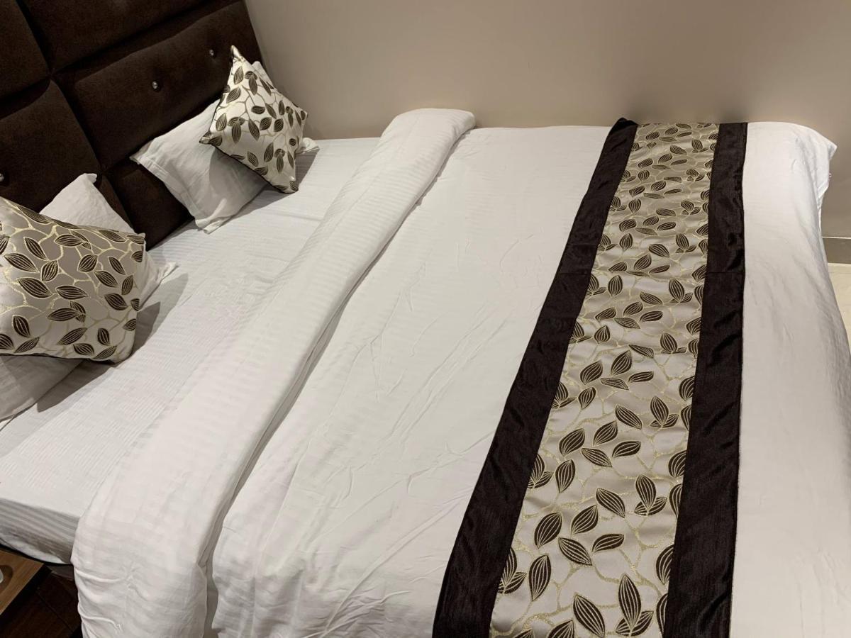Anchit - Walking Distance To Golden Temple Hotel Amritsar