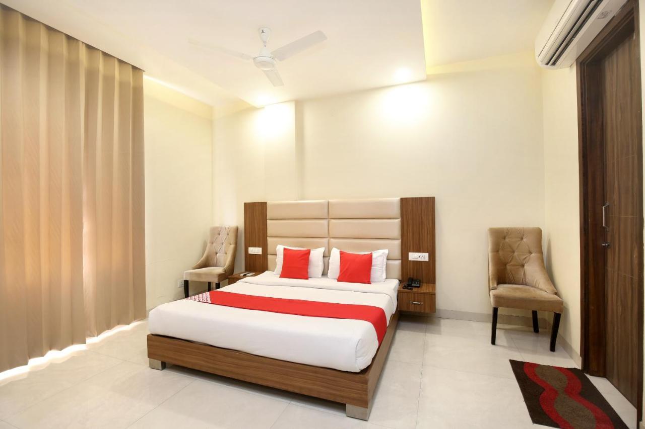 Capital O 8510 Welcome Hotel