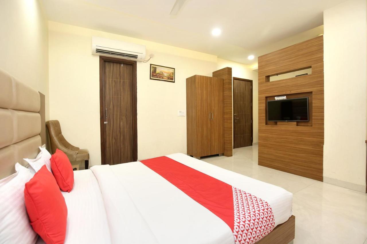Capital O 8510 Welcome Hotel 3*