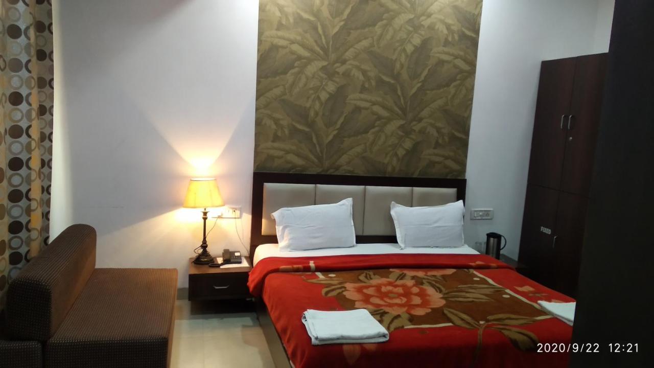 Hotel Popular Hotel 3*