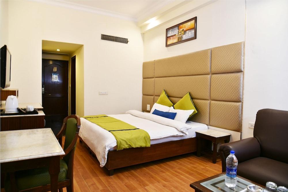 Shiraz Castle 3* Amritsar