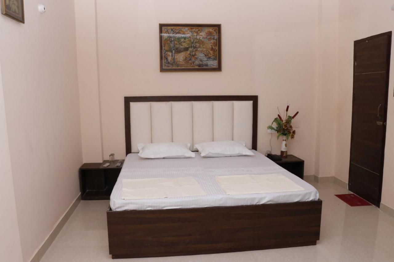 Vikas * Amritsar