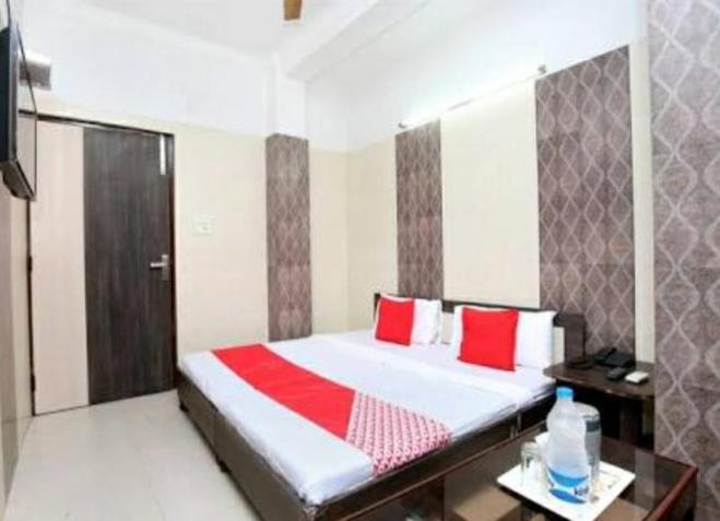 Hotel Sartaj *