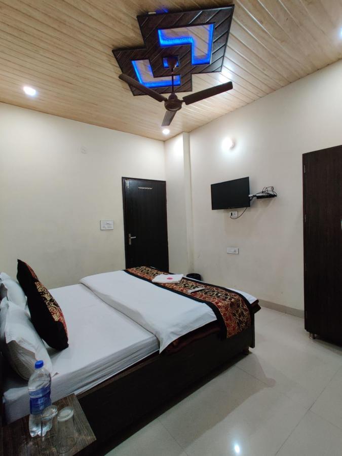 Bed & Breakfast Rujhan - Just 2 Minute Walking Distance From Golden Temple