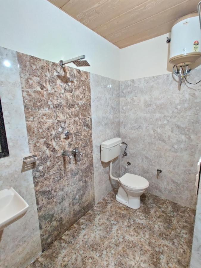 Bed & Breakfast Rujhan - Just 2 Minute Walking Distance From Golden Temple
