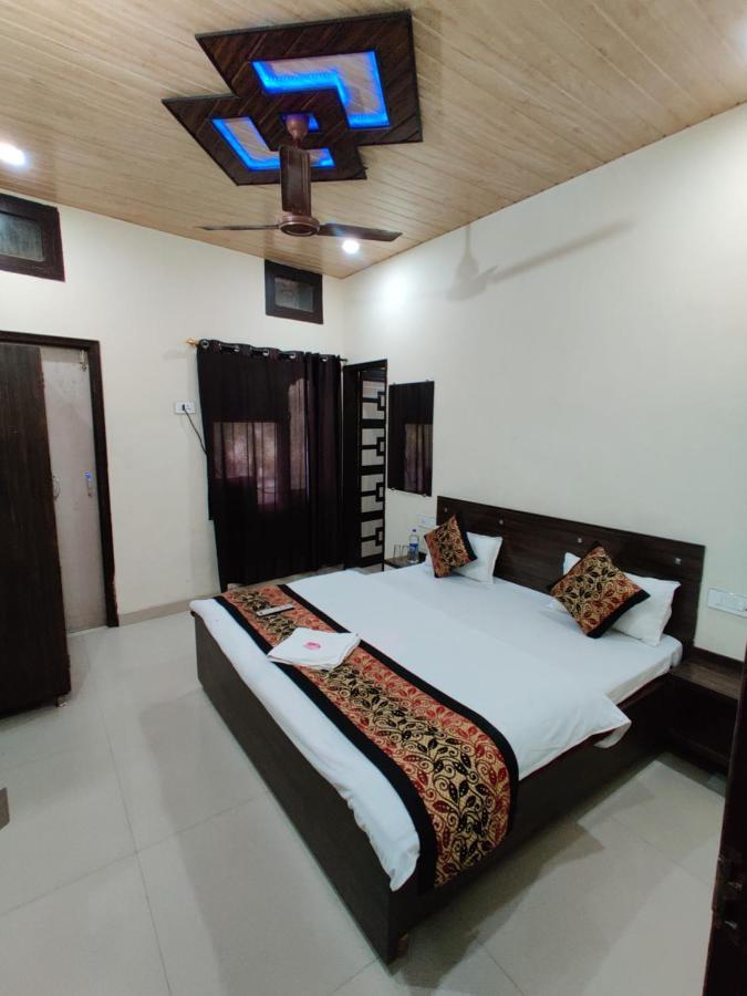 Rujhan - Just 2 Minute Walking Distance From Golden Temple Bed & Breakfast Amritsar