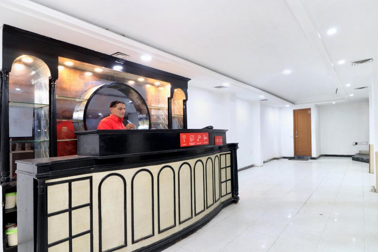 Hotel Oyo 24326 Ab 3*