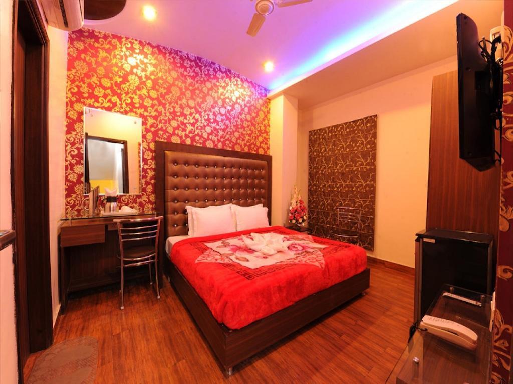 Pearl & Hotel Amritsar