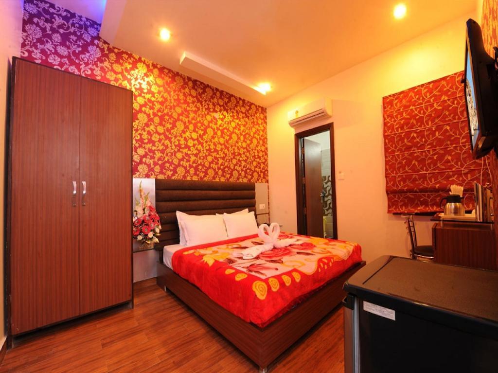 Pearl & Hotel Amritsar