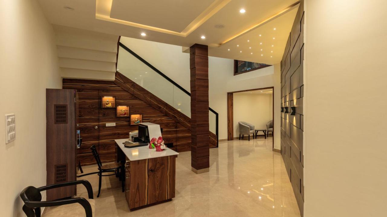 Hotel De Manora Homes - Unpretentious With A Garden , Posh Area Ranjit Avenue