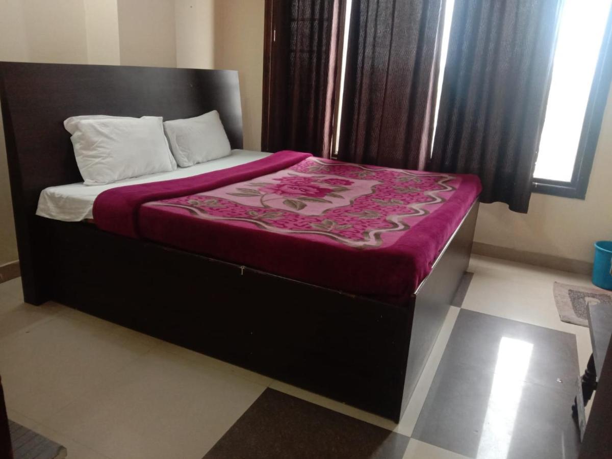 Hotel Shree Hari Castle 2*