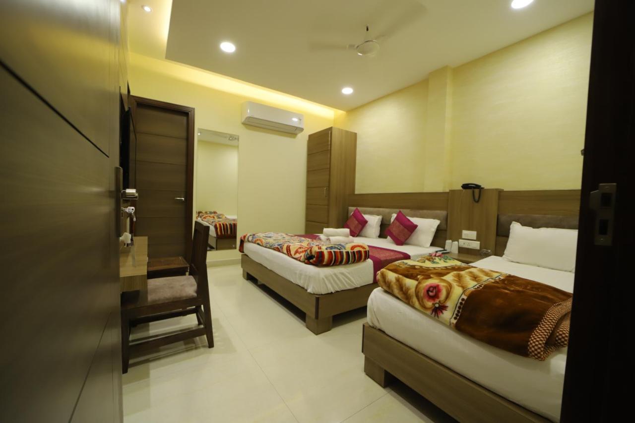 S.s Royal Hotel Amritsar