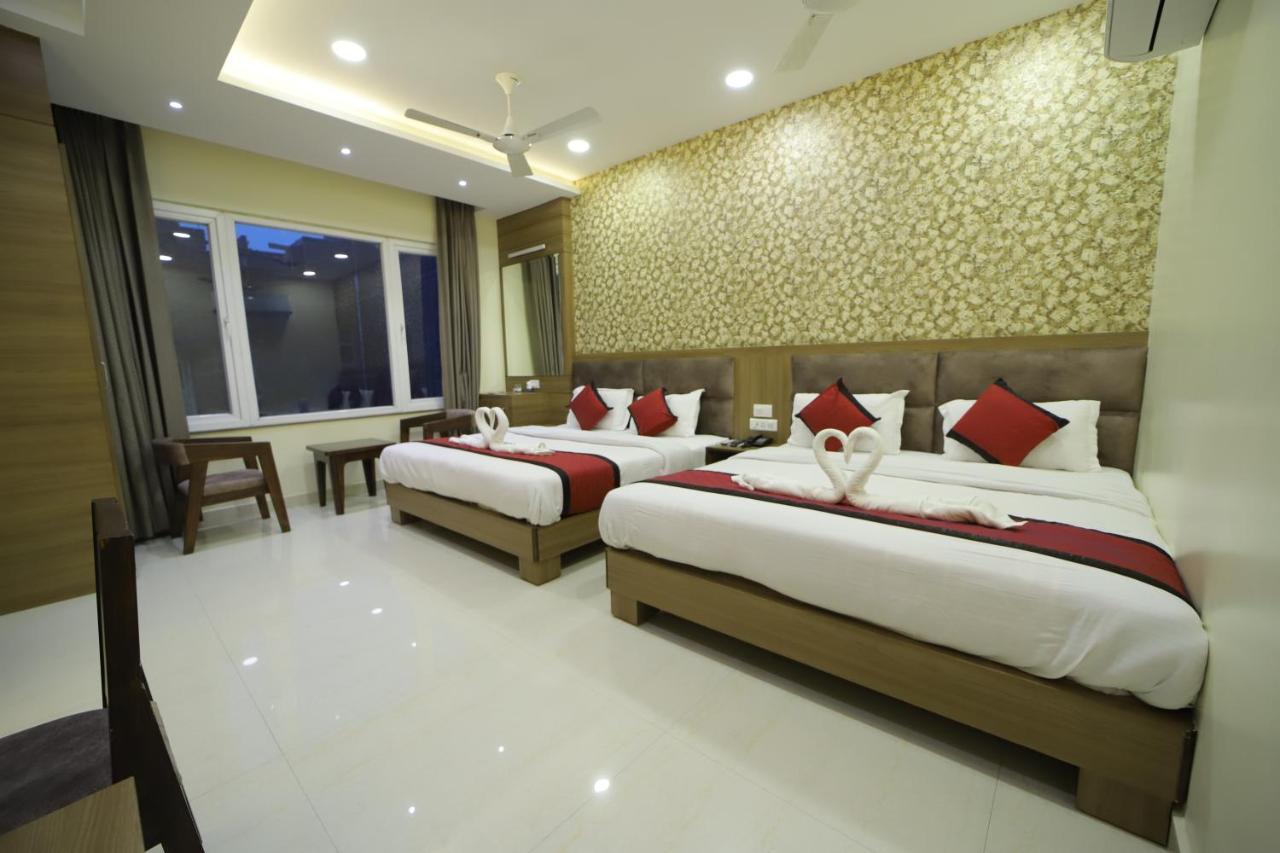 S.s Royal Hotel Amritsar