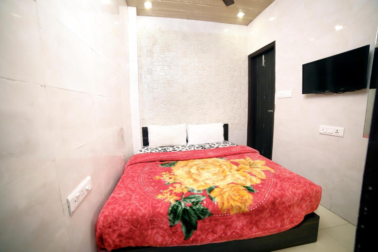 Star Light Hotel 3*