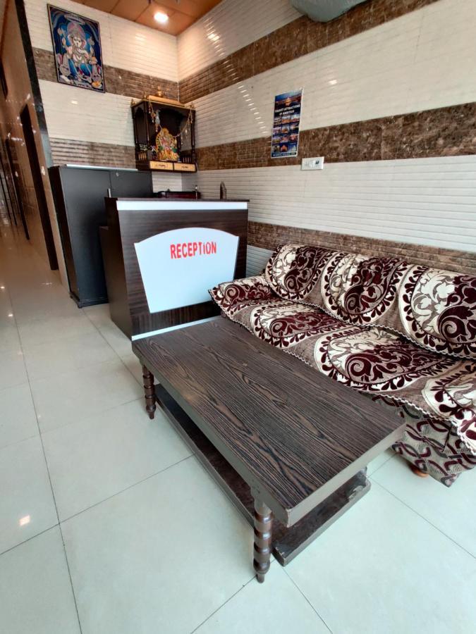 Vrinda Apartment *