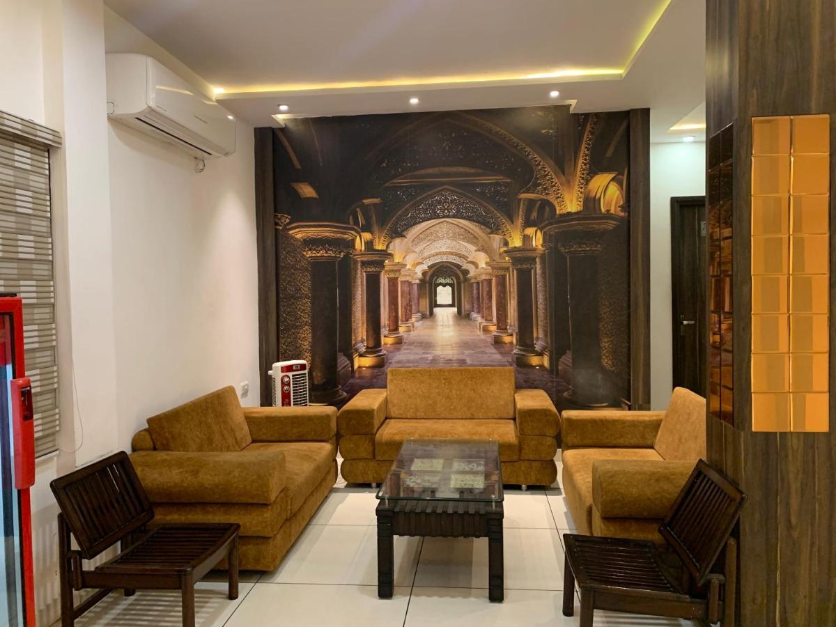 Sb Residency Hotel 3*