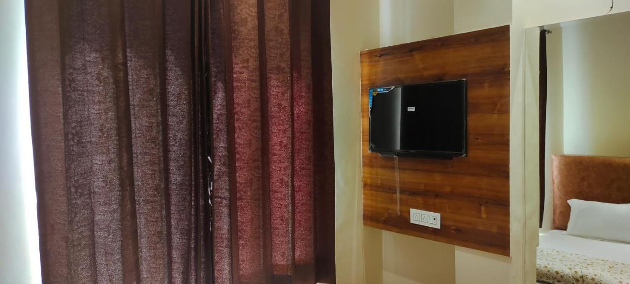 Hotel Golden Blessings 3*